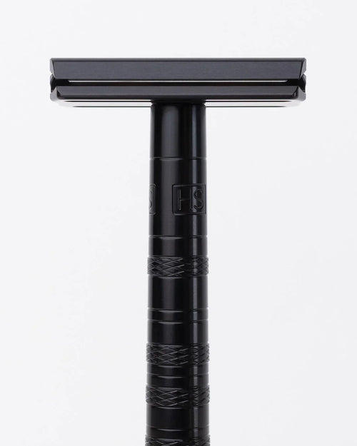 The Henson Razor in Jet Black