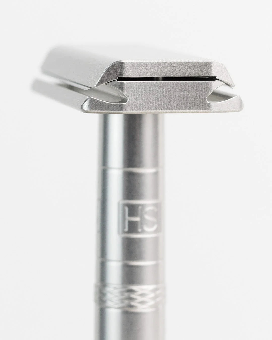 The Henson Razor